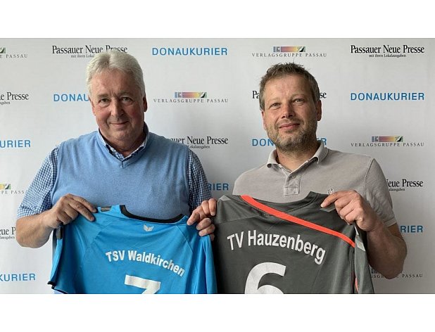 Die Fusion auf den Weg gebracht haben die Abteilungsleiter der beiden Partner: Josef Fuchs (links, TV Hauzenberg) und Christian Kriegl (TSV Waldkirchen). −Foto: Michael Duschl